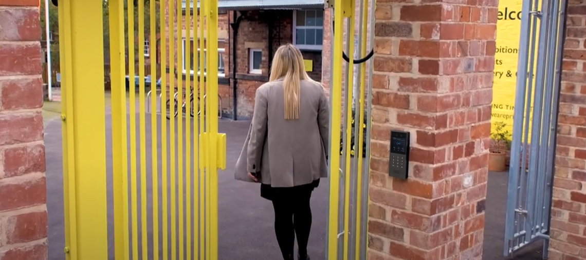 Akuvox X912 intercom used for gate access control
