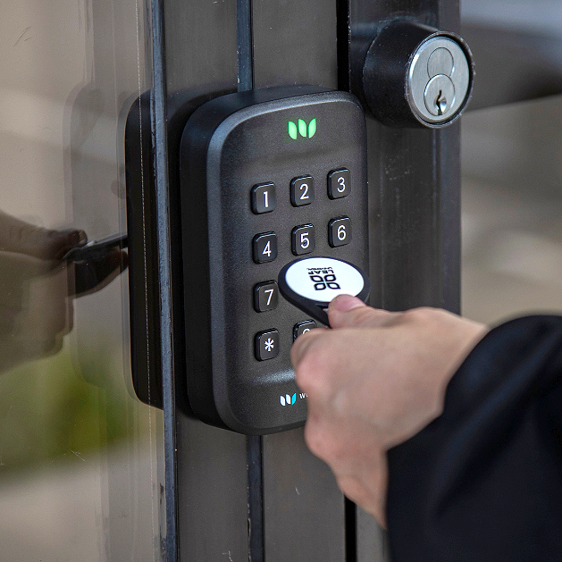 wavelynx AP25 APEX access reader with keypad