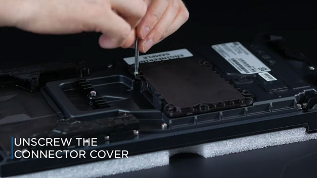 2N IP Style - unscrew the connector cover