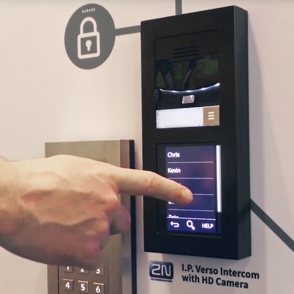 HELIOS IP VERSO TOUCHSCREEN DISPLAY