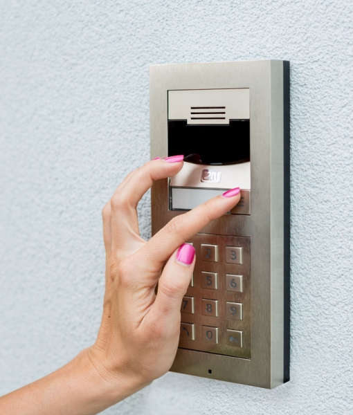 Helios IP Verso Modular Door Intercom with Camera